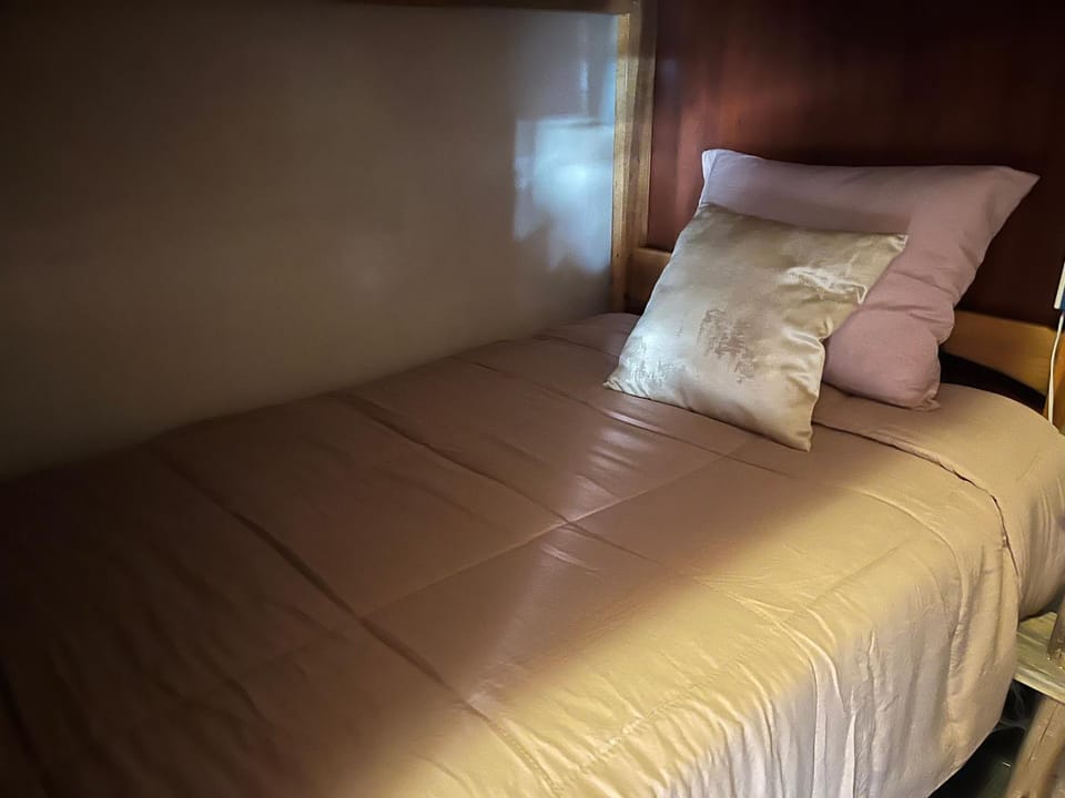 Bed, bunk bed