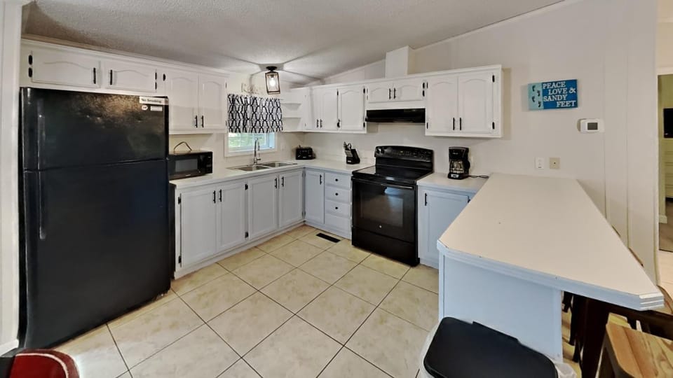 Put-in-Bay Island Club #97 House in South Bass Island