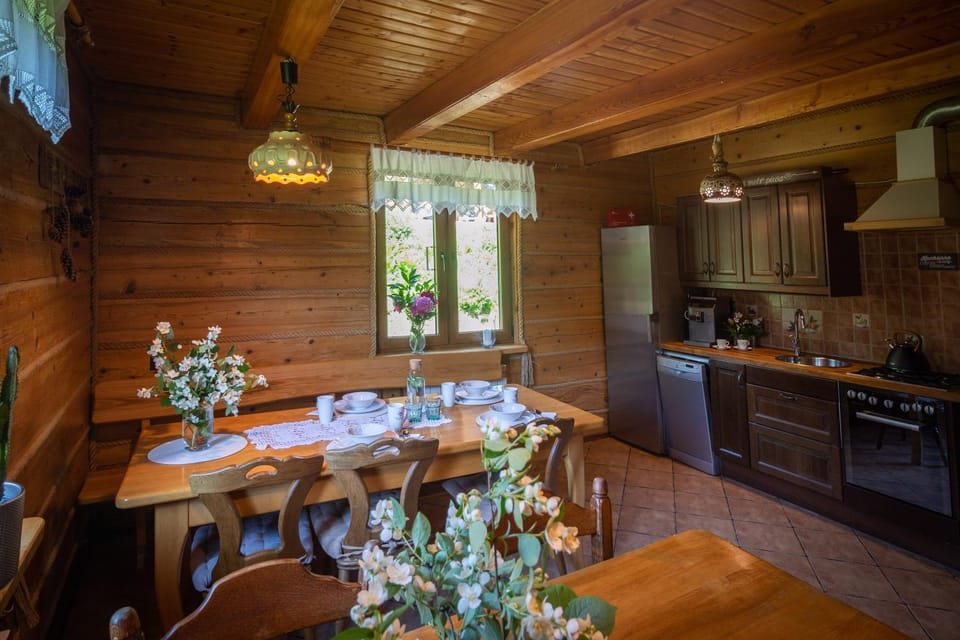 Leśniczówka Przytulia - Bieszczadzka Zagroda House in Poland