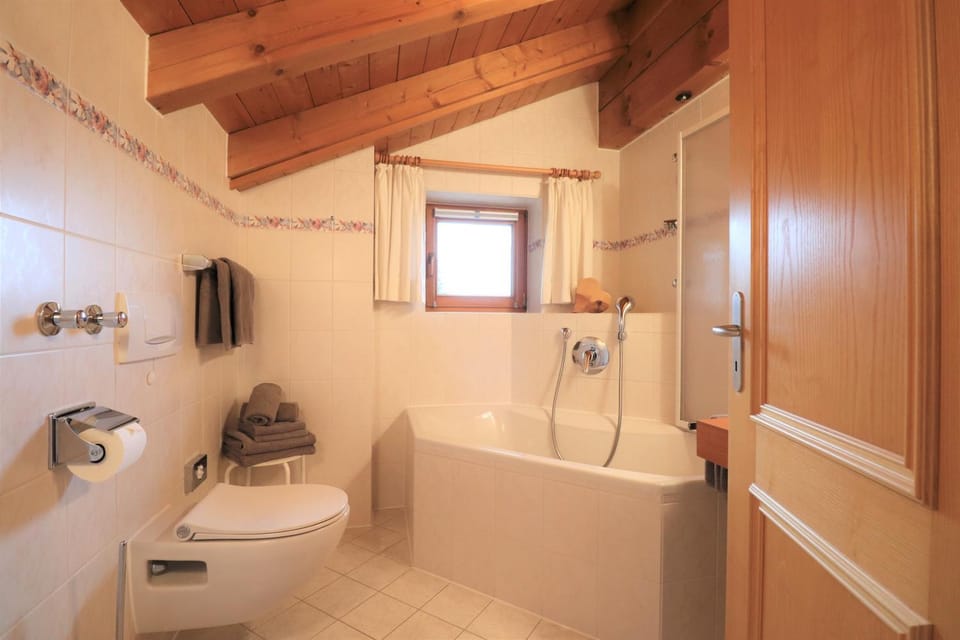 Bathroom, Bath