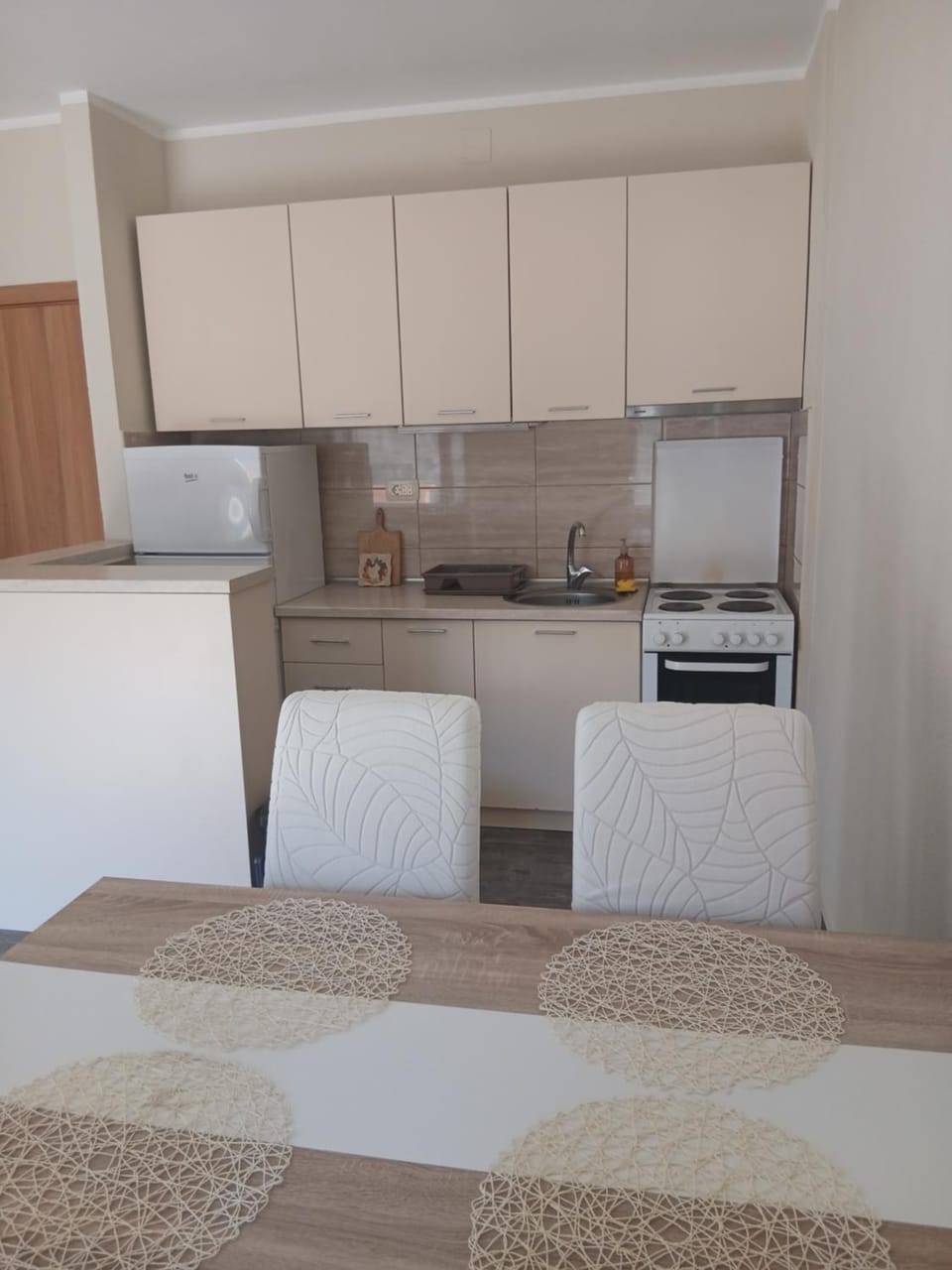 Apartments Krivokapic Kotor Bed and Breakfast in Dobrota