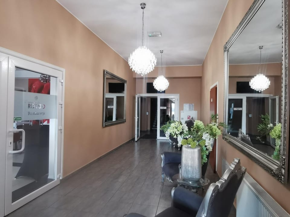 Seating area, pet friendly