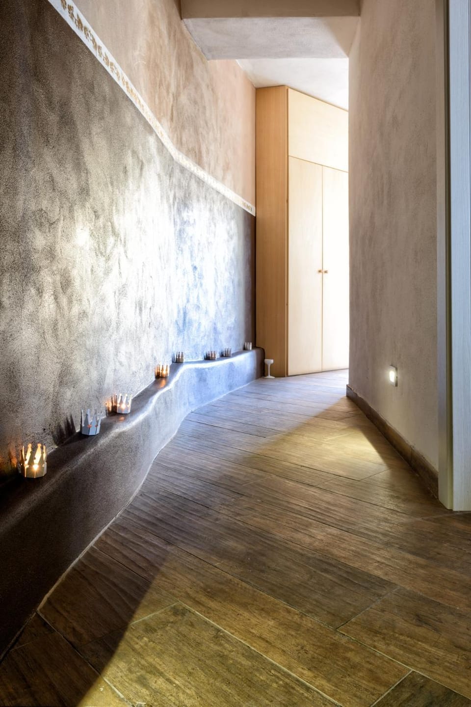 Massage, Solarium, Steam room, Spa and wellness centre/facilities