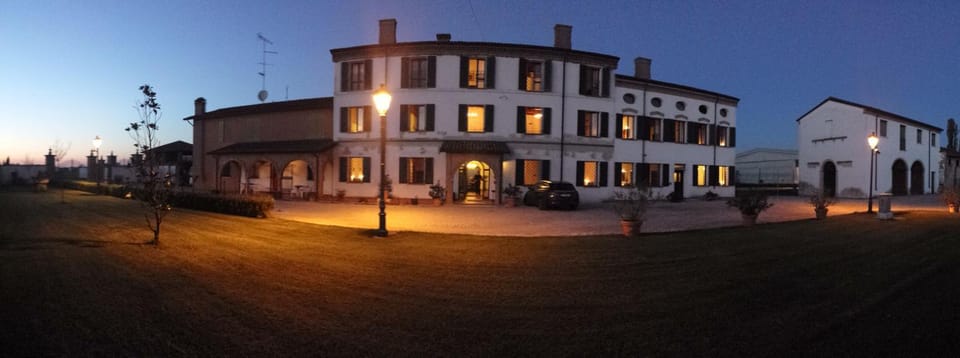 Facade/entrance, Sunset