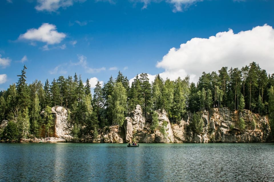 Nearby landmark, Day, Natural landscape