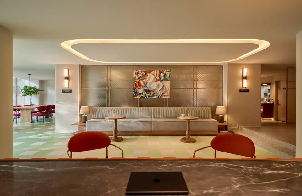 Property building, Seating area