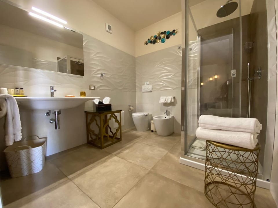 Bathroom, Bedroom