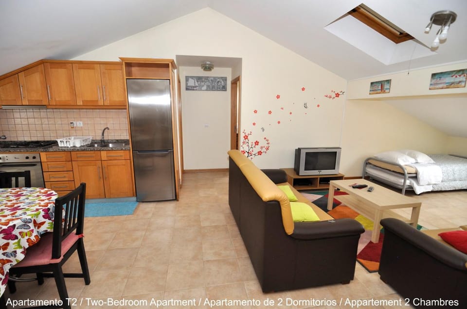 Kitchen or kitchenette, Living room, Dining area