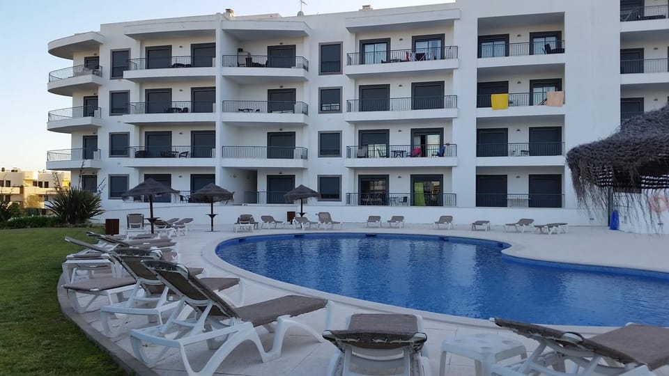 Property building, Garden, Garden, Tennis court, Pool view, Pool view, Swimming pool, Swimming pool
