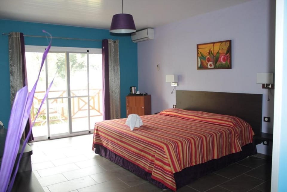 Day, Photo of the whole room, Bedroom