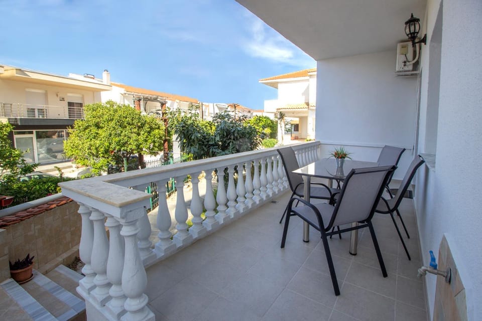 Balcony/Terrace, Garden view, Inner courtyard view