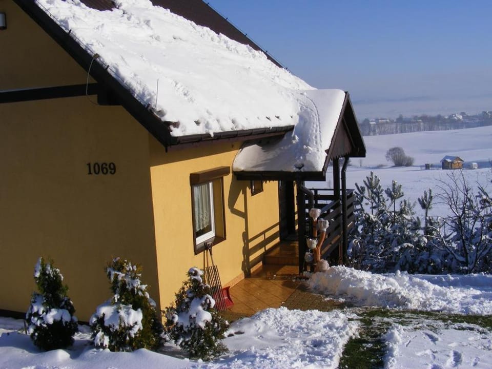 Natural landscape, Area and facilities