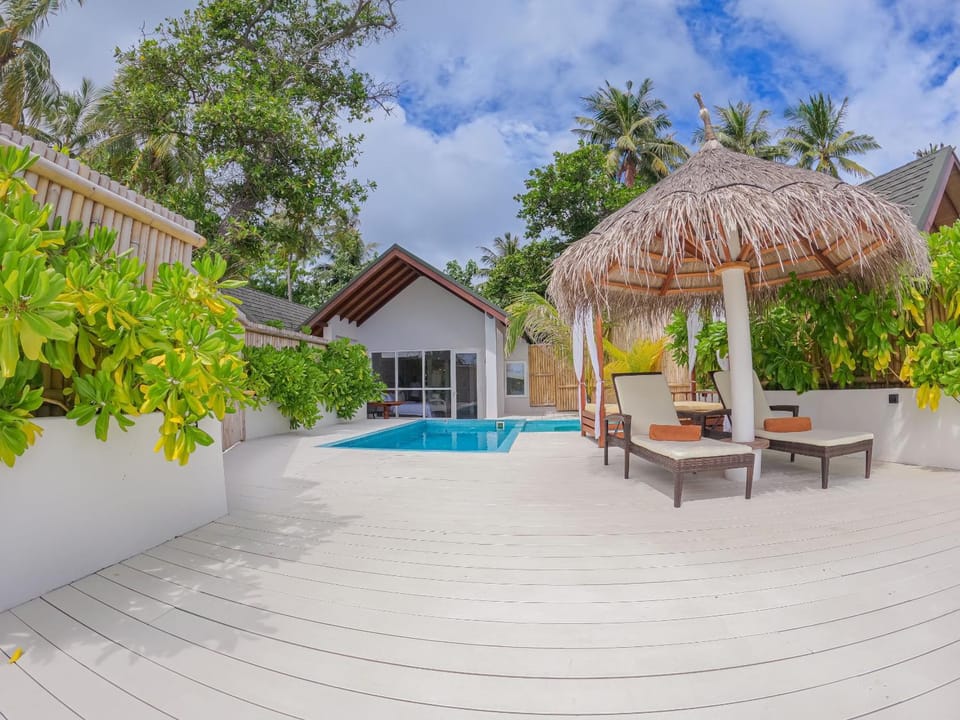 Malahini Kuda Bandos Special Offer Begin your island escape with ease airport pick up and return by shared speedboat at just USD 50 per person stays stay untill end June Resort in Maldives