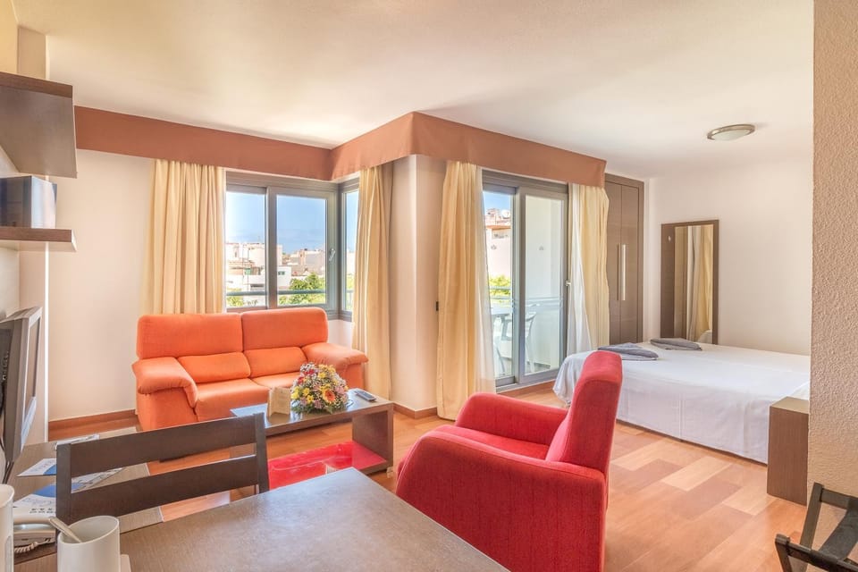 Living room, Bedroom