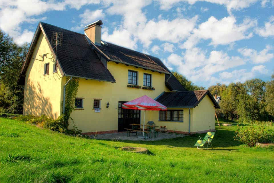 Property building, Facade/entrance, Garden