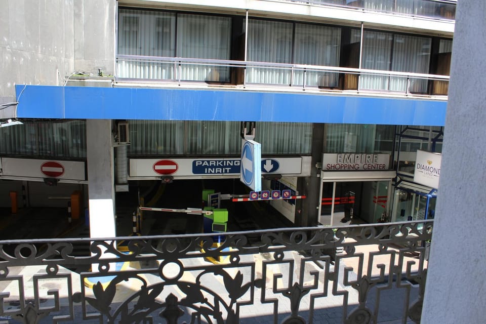 Nearby landmark, Other