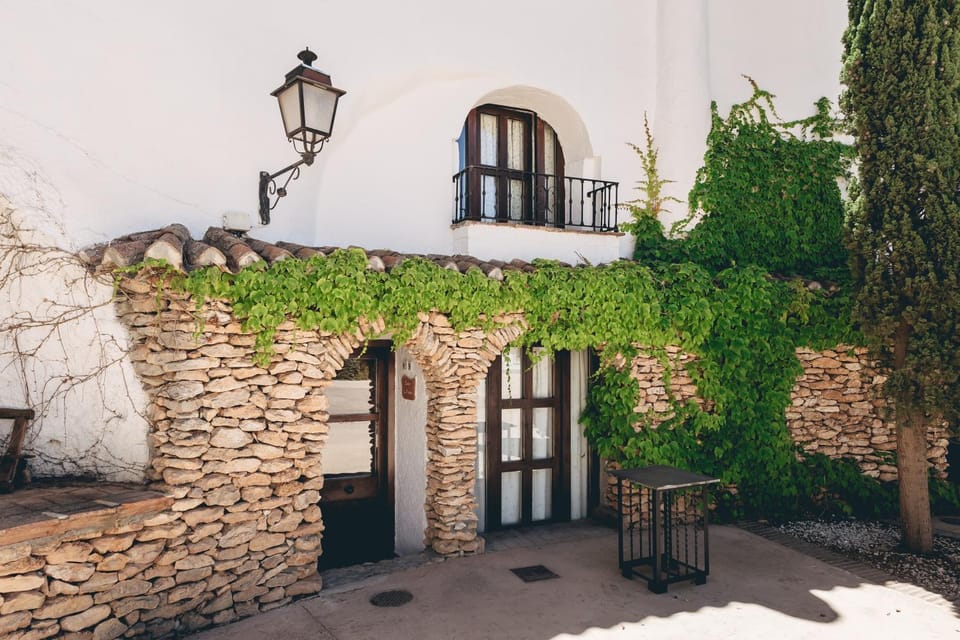 Patio, Facade/entrance