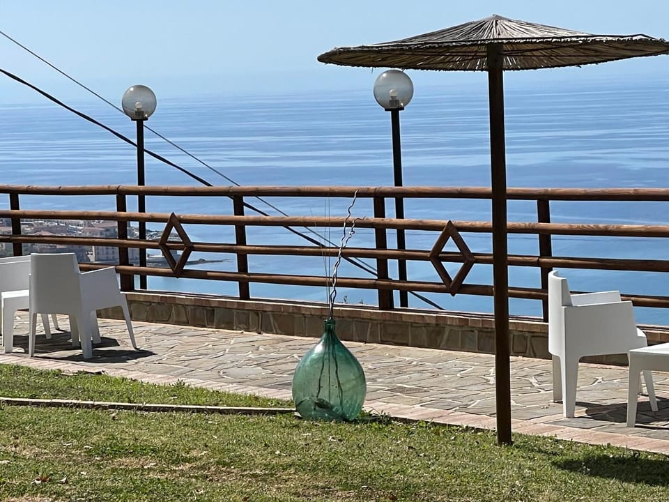 Property building, Patio, Day, Natural landscape, View (from property/room), Balcony/Terrace, Sea view