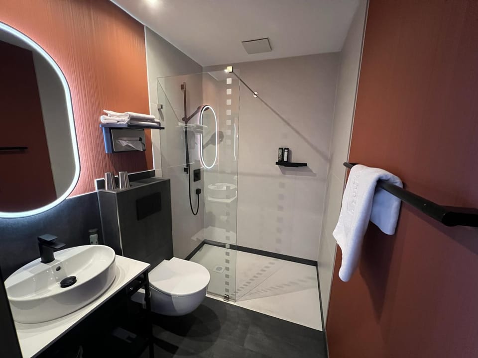 Bathroom, Public Bath