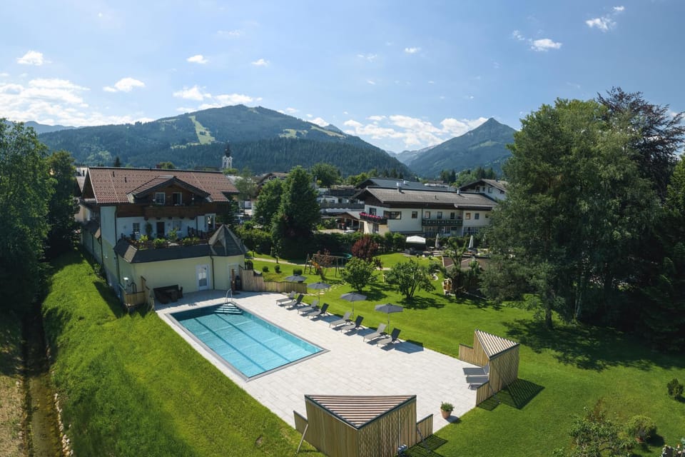 Swimming pool, Swimming pool, Sports