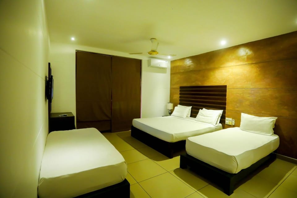 Summerside Residence Hotel in Negombo