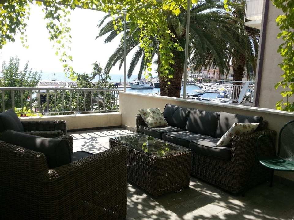 Balcony/Terrace, On site