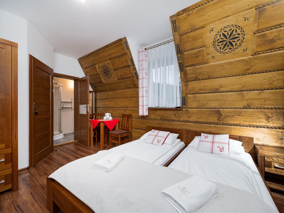 Bed, Photo of the whole room, Bedroom, towels, wardrobe