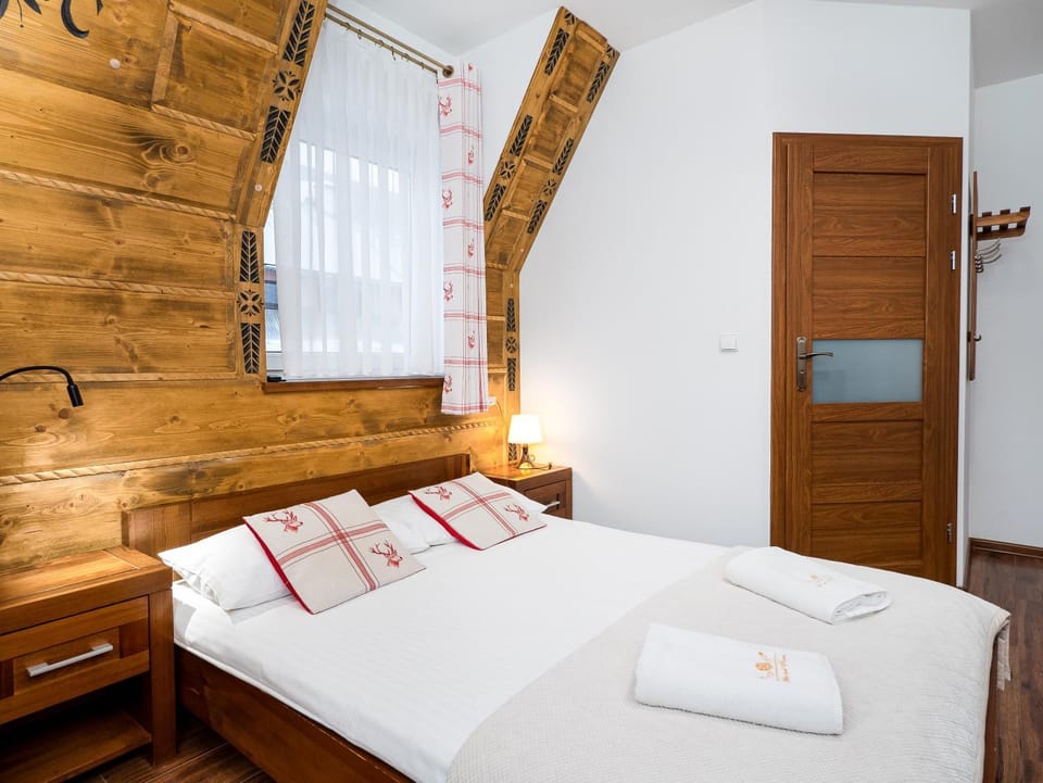 Bed, Photo of the whole room, Bedroom, towels, wardrobe