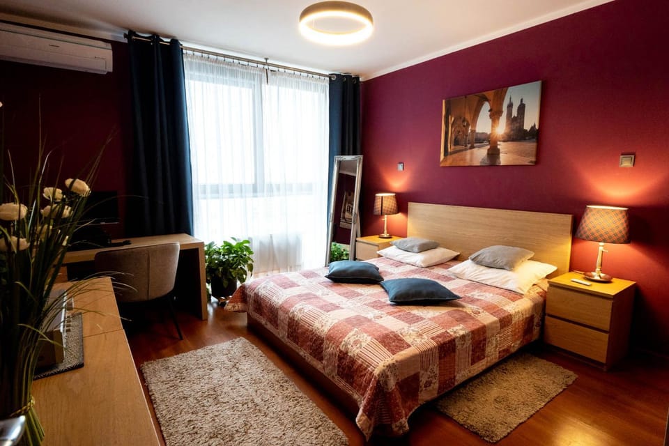 Verona Apartment 129 - 70m2, Terrace, Garage Apartment in Krakow