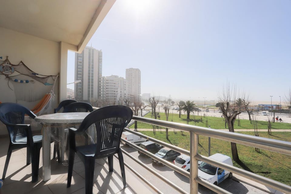 Balcony/Terrace, City view, Street view