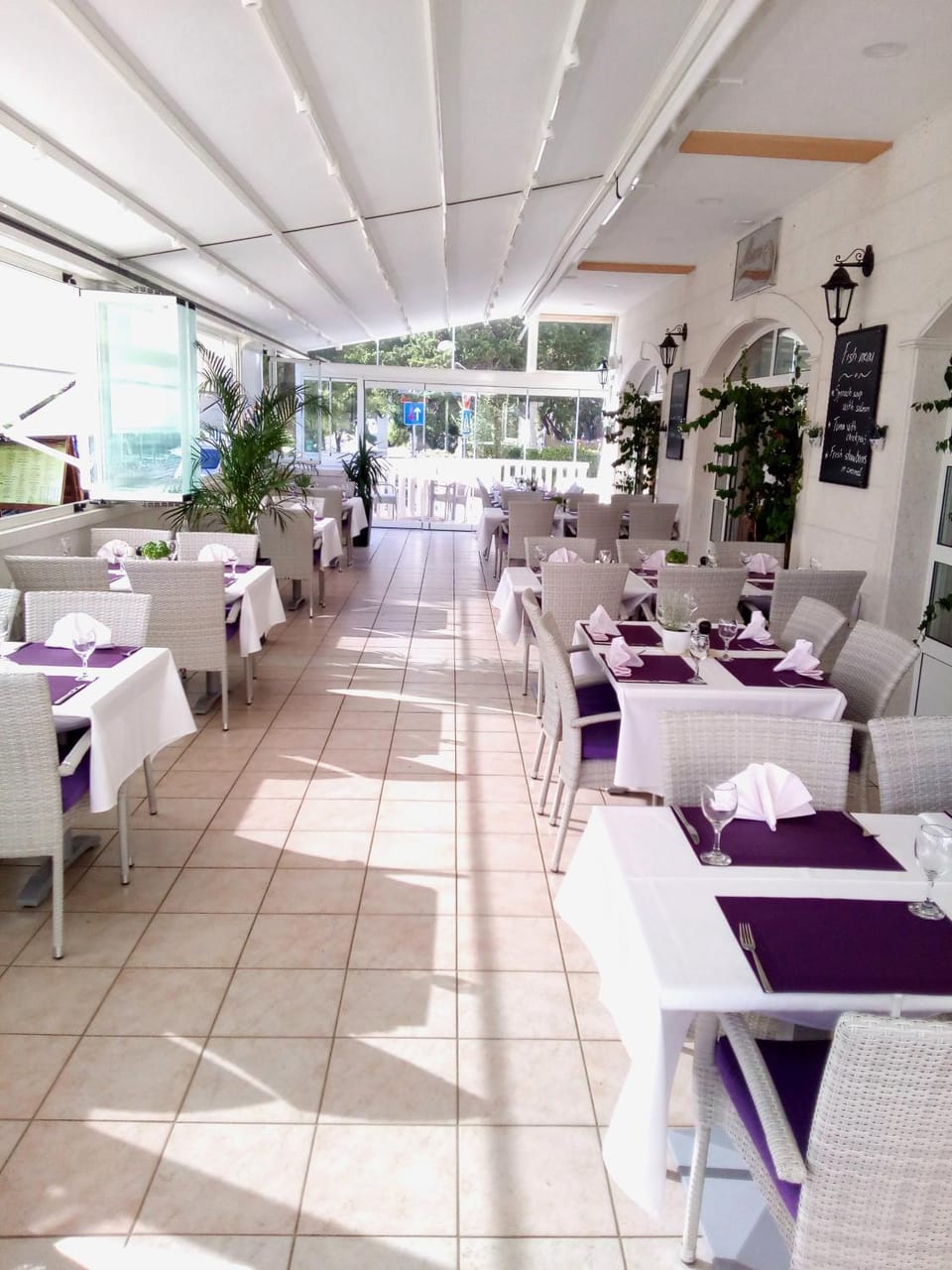 Restaurant/places to eat