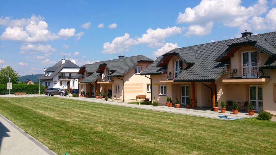 Property building, Garden, Garden view