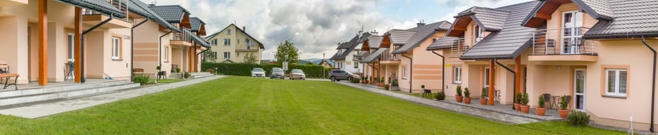 Property building, Garden, Garden view