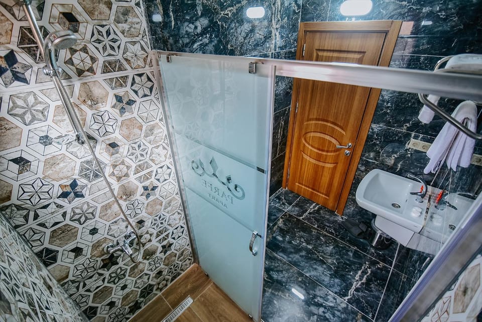 Shower, Bathroom
