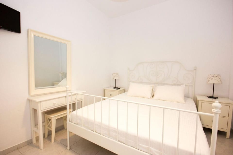 Anixi - Primavera Mykonos Apartment in Mykonos, Mikonos 846 00, Greece