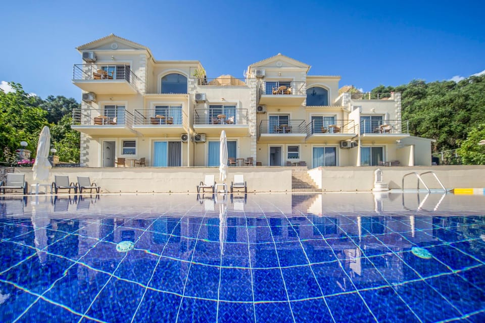 Property building, Swimming pool