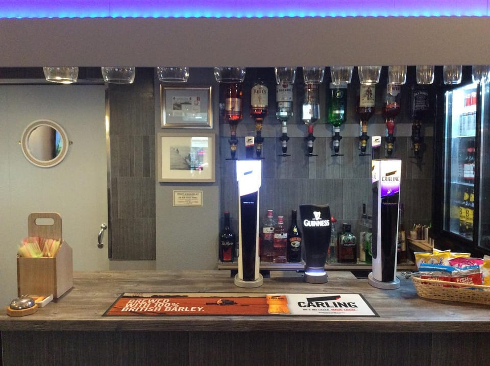 Lounge or bar