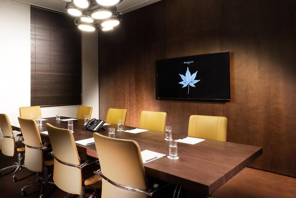 Meeting/conference room