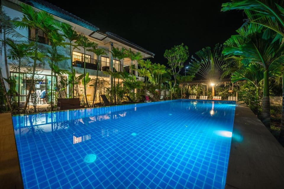 Night, Swimming pool, Swimming pool