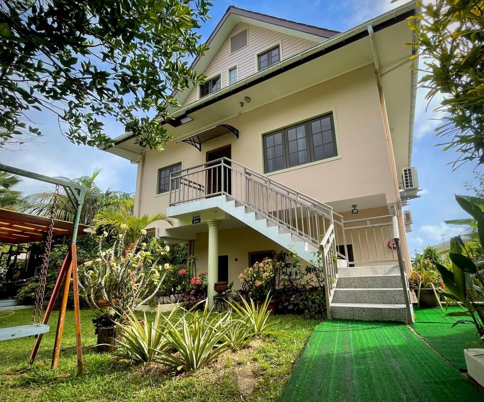 Belle Montagne Holiday Apartments Apartment in Africa