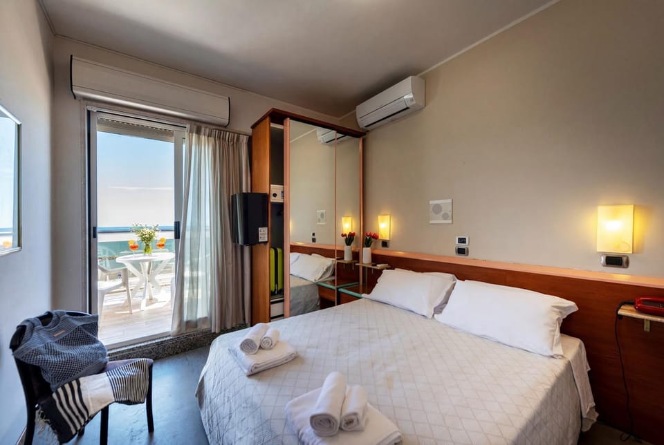 Bed, View (from property/room), Photo of the whole room, Bedroom, Sea view