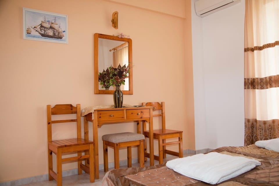 Bed, Decorative detail