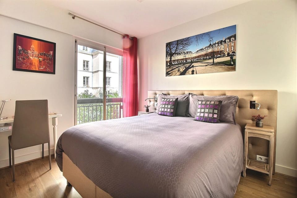 Assia & Nathalie - Luxury B&B MARAIS Bed and Breakfast in Paris