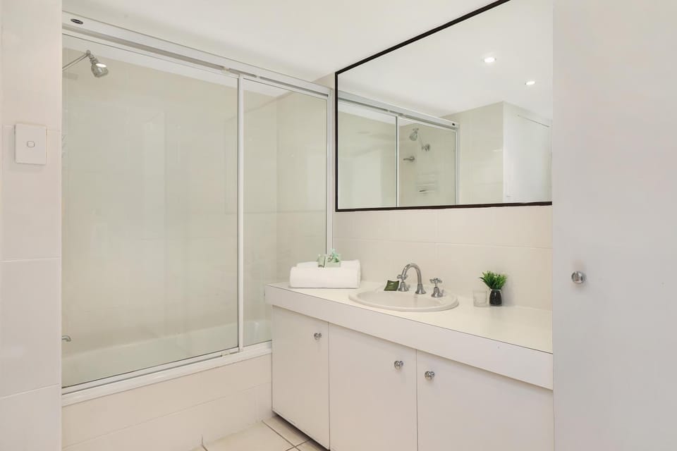Shower, Bathroom, Bath