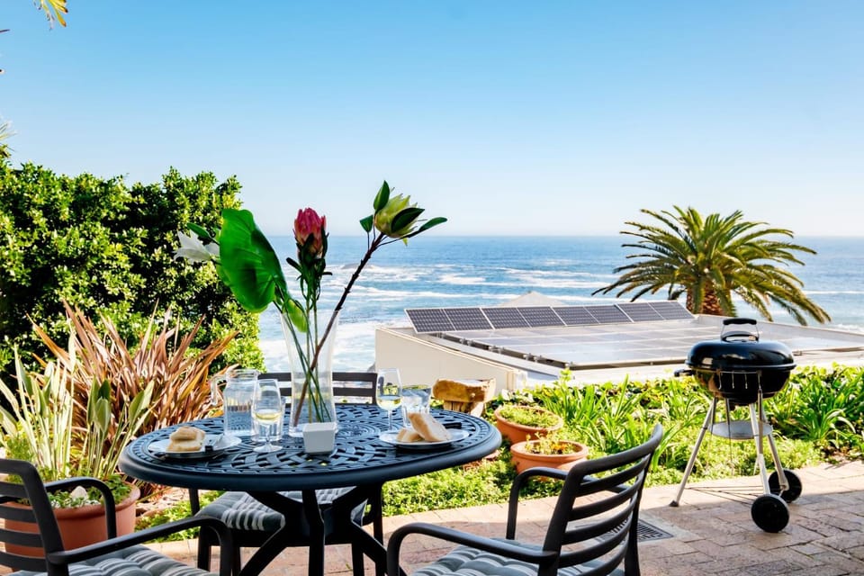 Patio, BBQ facilities, View (from property/room), Balcony/Terrace, Dining area, Sea view