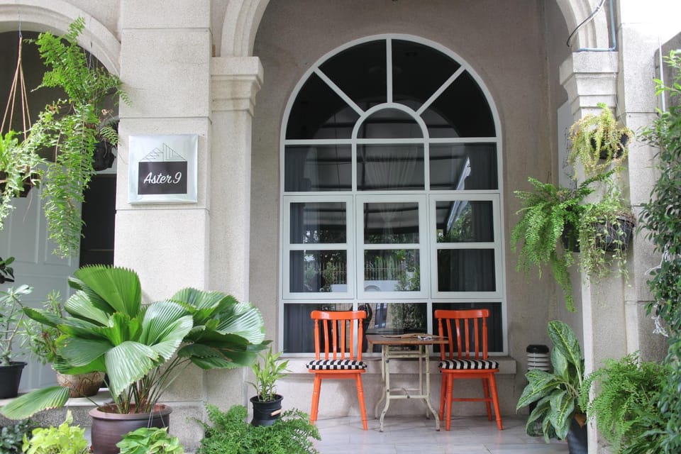 Facade/entrance