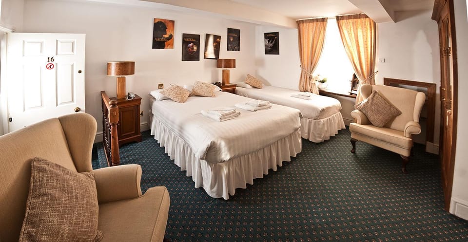 Photo of the whole room