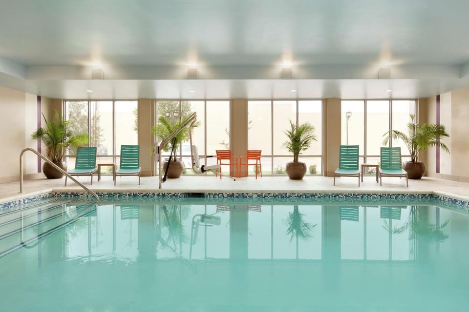 Pool view, Swimming pool