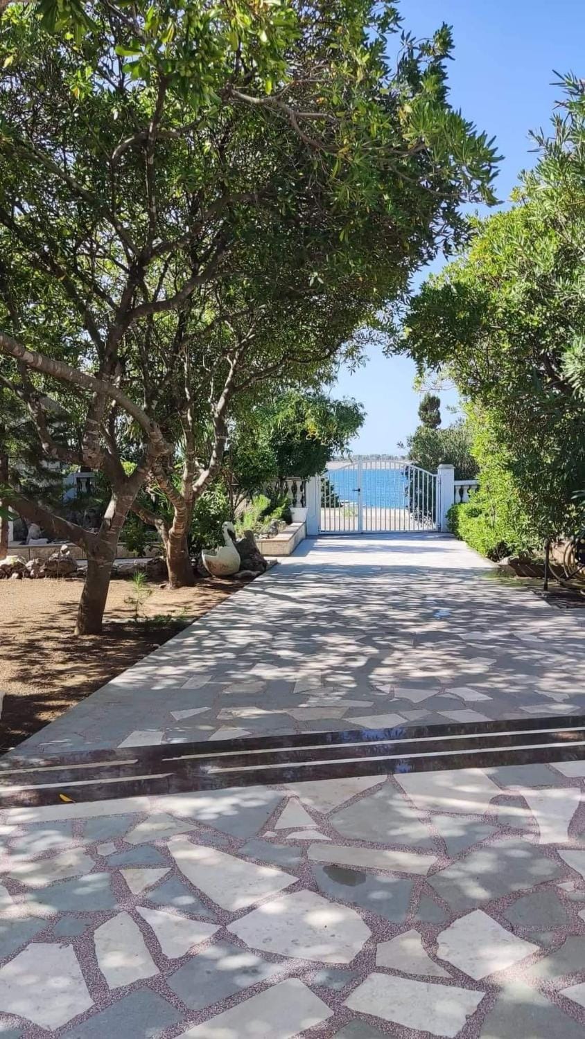 Villa Pagar - with hydromassage pool, pets friendly Villa in Zadar County