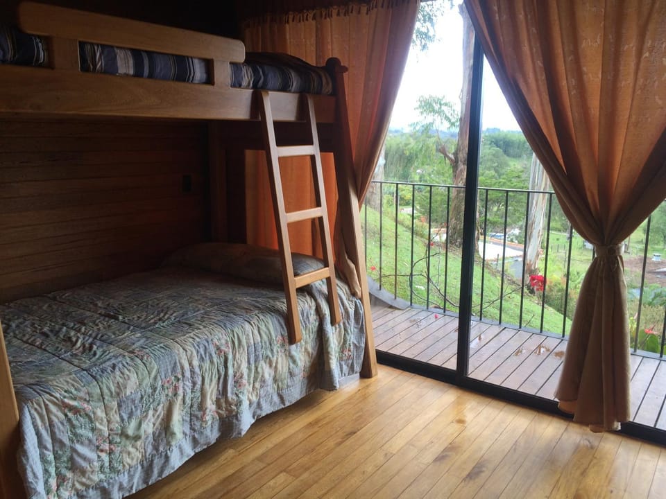 bunk bed